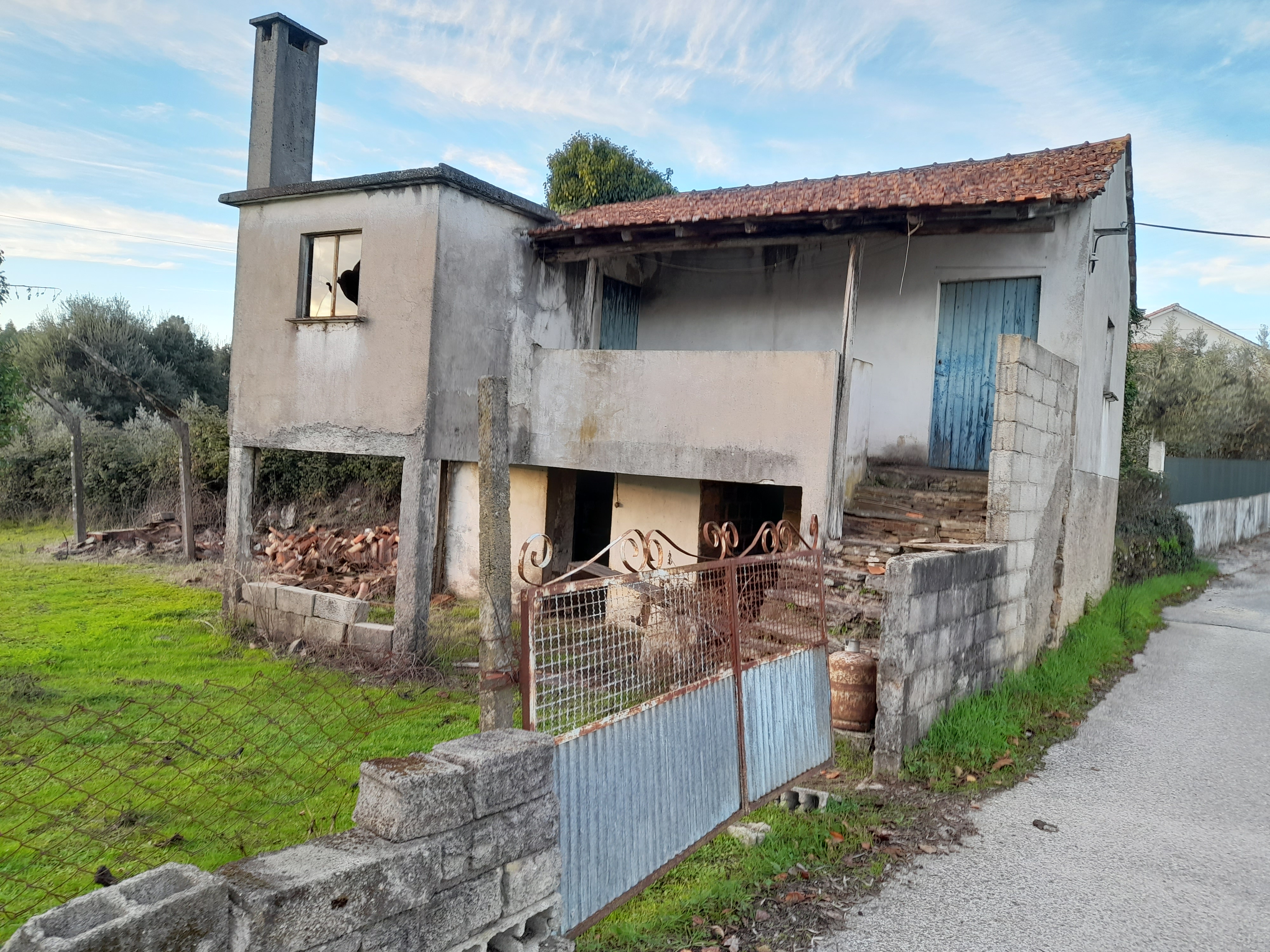 Terreno com Ruínas